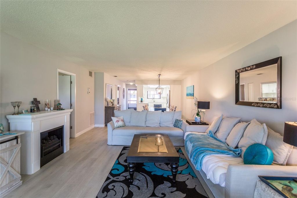 Image 12 of property listing at 3500 EL CONQUISTADOR PARKWAY 268, Bradenton, FL 34210