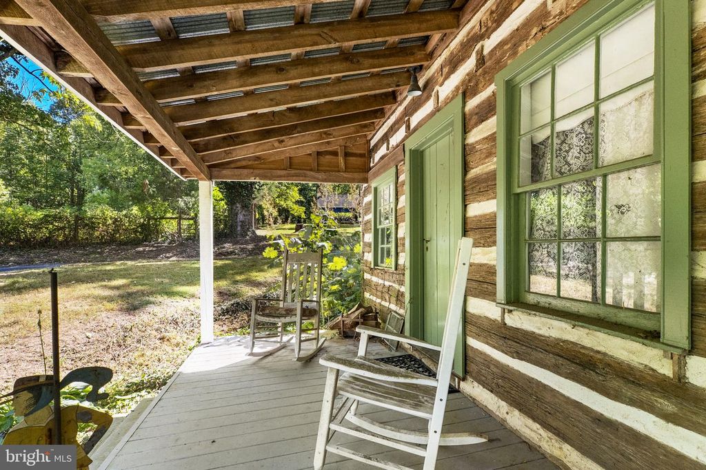 Image 62 of property listing at 16112 BARNESVILLE RD, Boyds, MD 20841
