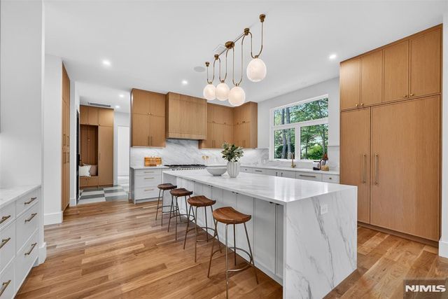 26 Collins Avenue, Closter, NJ 07624