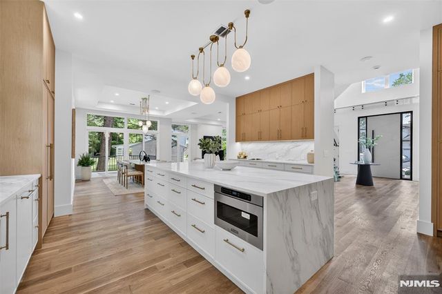 26 Collins Avenue, Closter, NJ 07624