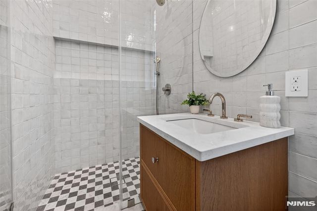 26 Collins Avenue, Closter, NJ 07624