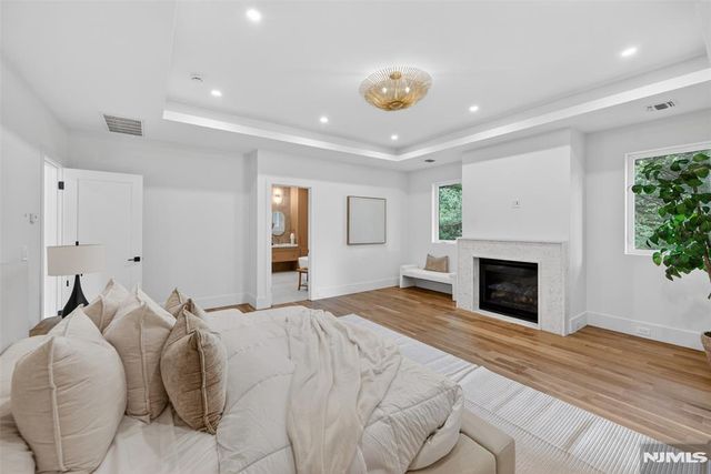 26 Collins Avenue, Closter, NJ 07624