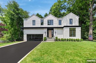 26 Collins Avenue, Closter, NJ 07624