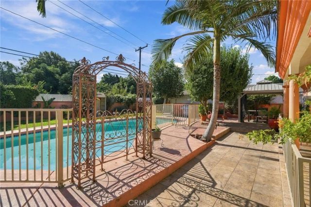 9332 Samoline Avenue, Downey, CA 90240
