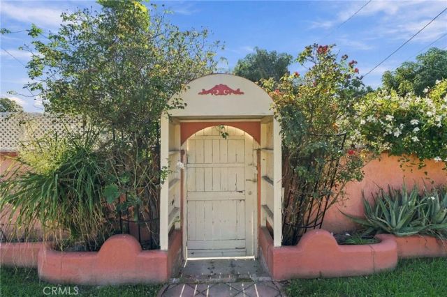 9332 Samoline Avenue, Downey, CA 90240