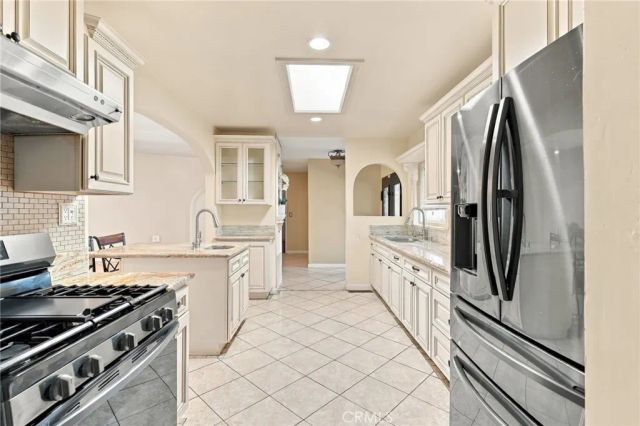 9332 Samoline Avenue, Downey, CA 90240