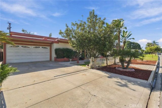9332 Samoline Avenue, Downey, CA 90240