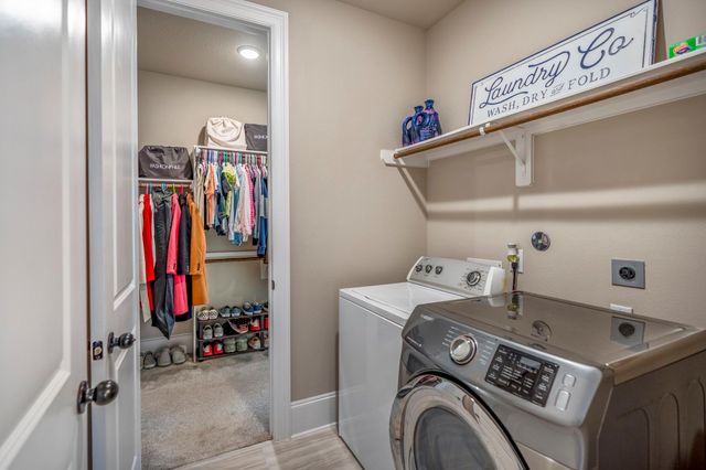 171 Gray Pine Grove Way, Willis, TX 77318