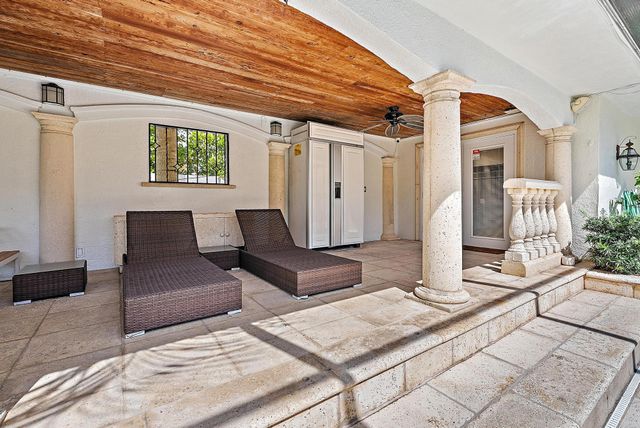 228 9TH Street, West Palm Beach, FL 33401