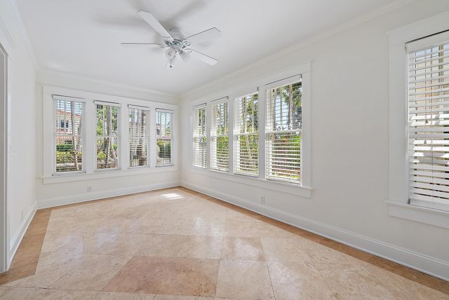 228 9TH Street, West Palm Beach, FL 33401