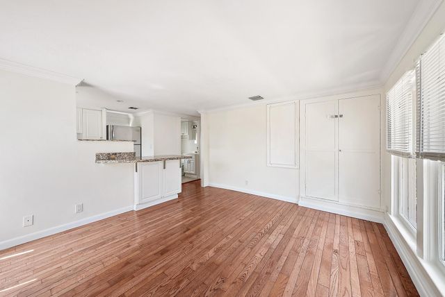 228 9TH Street, West Palm Beach, FL 33401