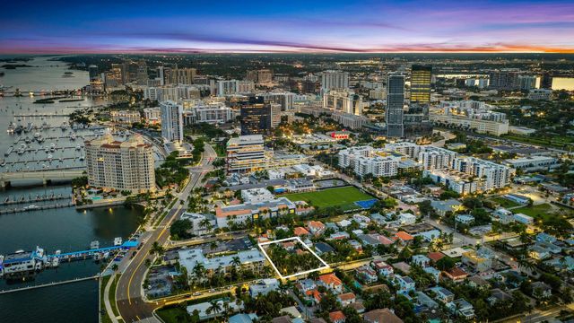 228 9TH Street, West Palm Beach, FL 33401