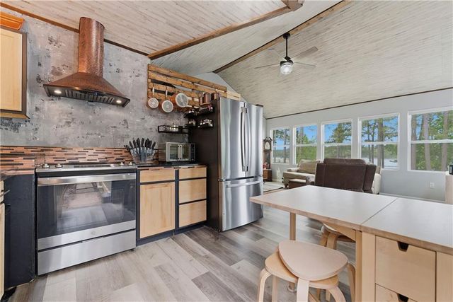 1000 Victoria Landing Drive, Woodstock, GA 30189