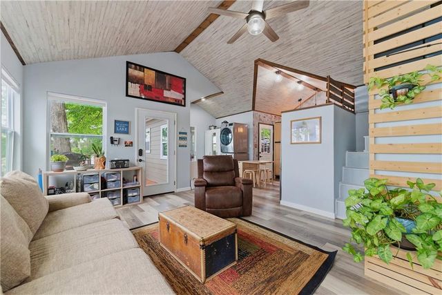 1000 Victoria Landing Drive, Woodstock, GA 30189