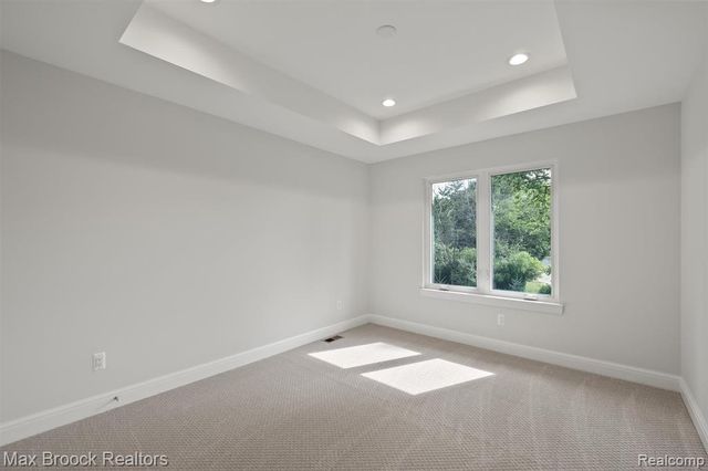 7477 Gramercy Circle 17, West Bloomfield, MI 48322