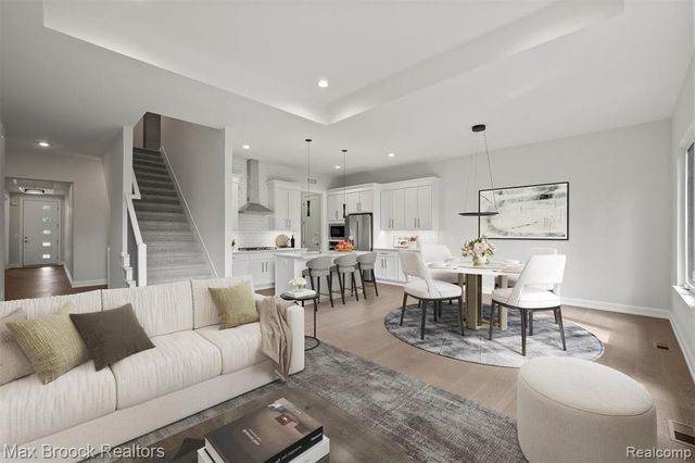 7477 Gramercy Circle 17, West Bloomfield, MI 48322