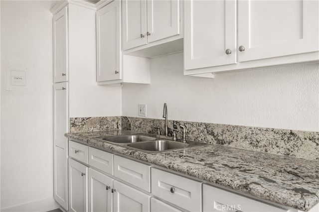 825 S Shelton Street, Santa Ana, CA 92703