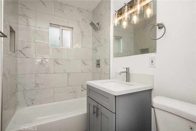 825 S Shelton Street, Santa Ana, CA 92703