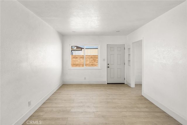 825 S Shelton Street, Santa Ana, CA 92703
