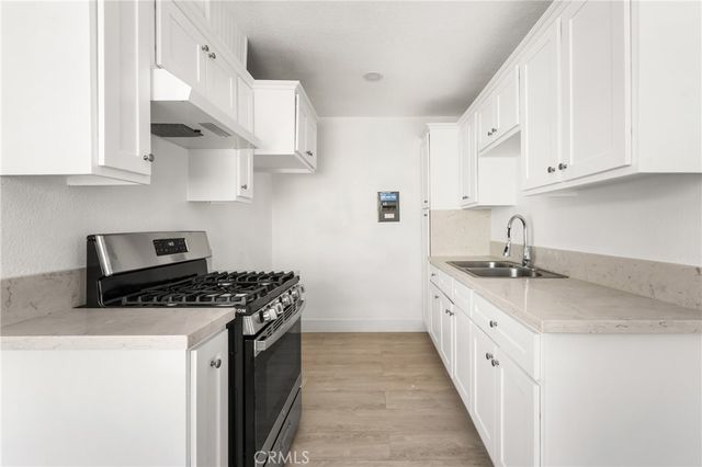 825 S Shelton Street, Santa Ana, CA 92703