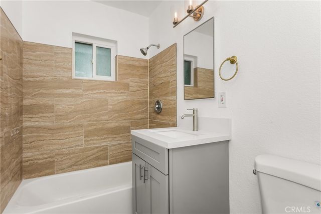 825 S Shelton Street, Santa Ana, CA 92703