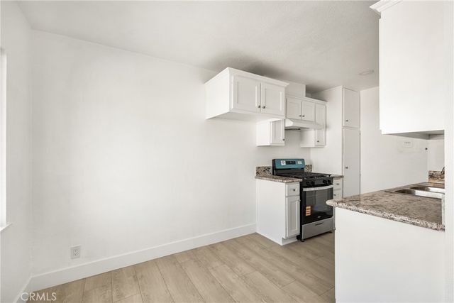 825 S Shelton Street, Santa Ana, CA 92703
