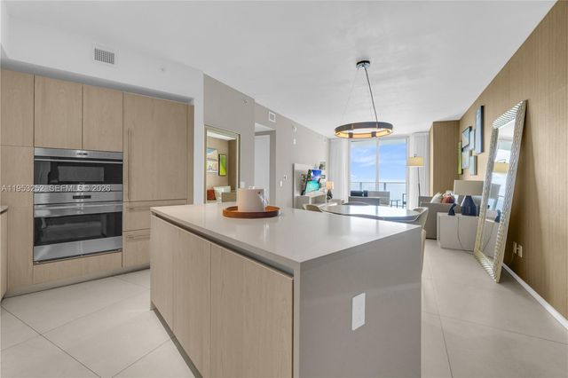 4111 S Ocean Drive 1507, Hollywood, FL 33019