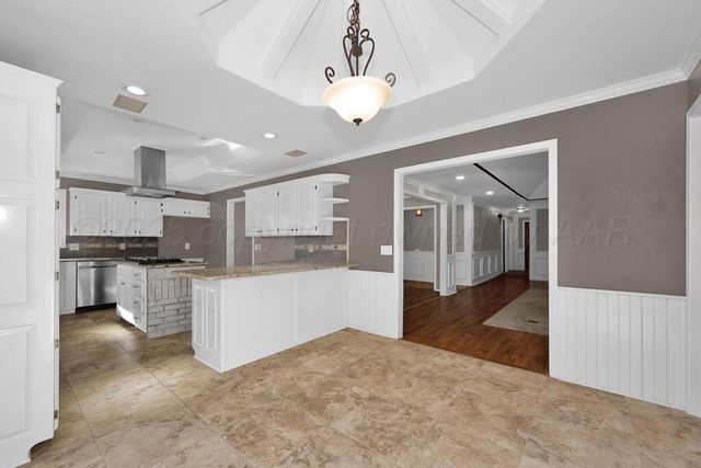 7716 WHITE PLAINS Avenue, Amarillo, TX 79121