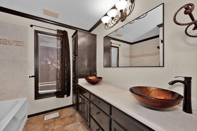 7716 WHITE PLAINS Avenue, Amarillo, TX 79121