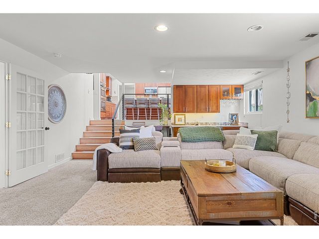 6976 Green Willow Ct, Boulder, CO 80301