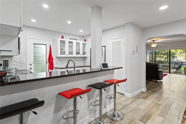 6060 S Falls Circle Drive 218, Lauderhill, FL 33319