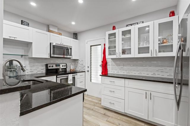 6060 S Falls Circle Drive 218, Lauderhill, FL 33319