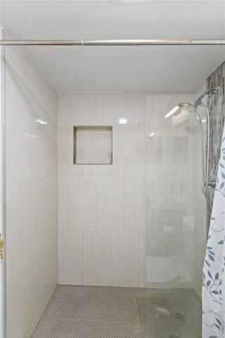 6060 S Falls Circle Drive 218, Lauderhill, FL 33319