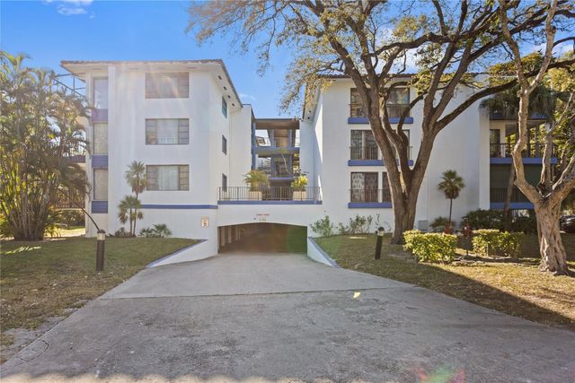 6060 S Falls Circle Drive 218, Lauderhill, FL 33319