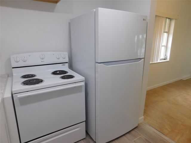 960 Crystal Lake Drive 201, Deerfield Beach, FL 33064