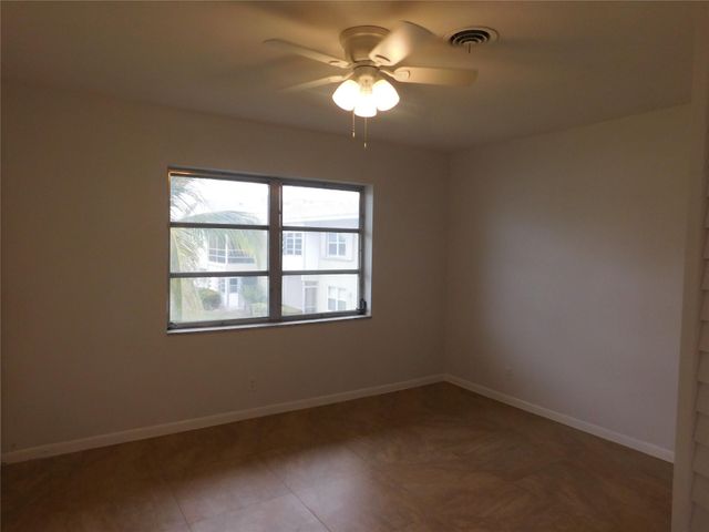 960 Crystal Lake Drive 201, Deerfield Beach, FL 33064