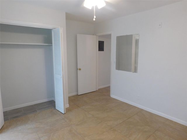 960 Crystal Lake Drive 201, Deerfield Beach, FL 33064