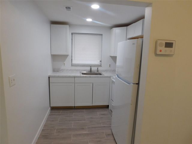 960 Crystal Lake Drive 201, Deerfield Beach, FL 33064