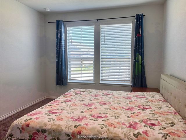 806 Mineral Wells Lane, College Station, TX 77845