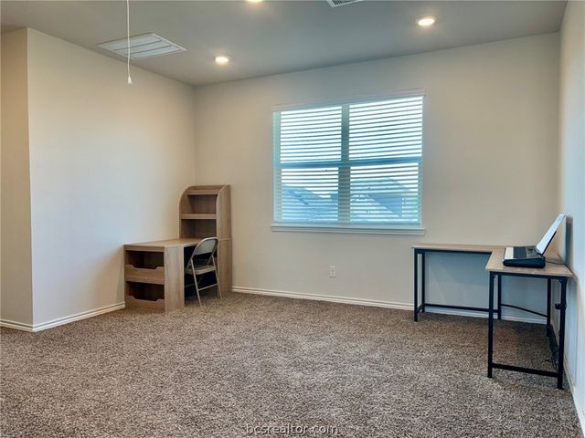 806 Mineral Wells Lane, College Station, TX 77845