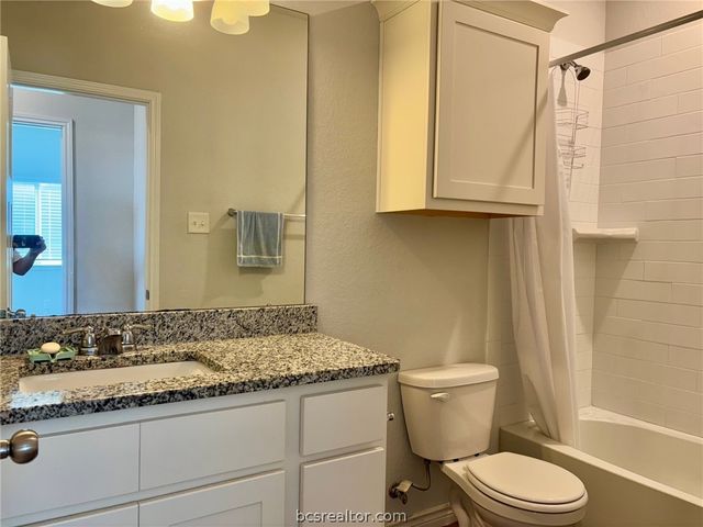 806 Mineral Wells Lane, College Station, TX 77845