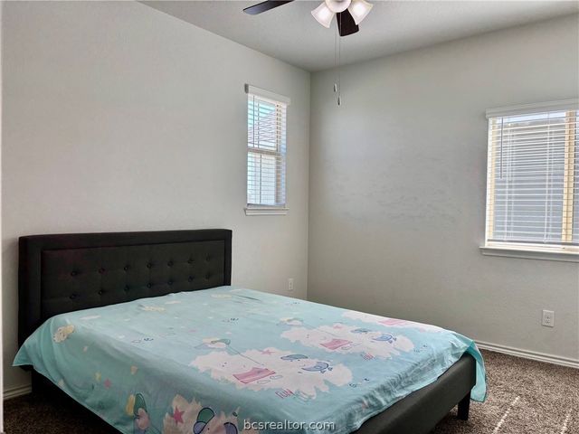 806 Mineral Wells Lane, College Station, TX 77845