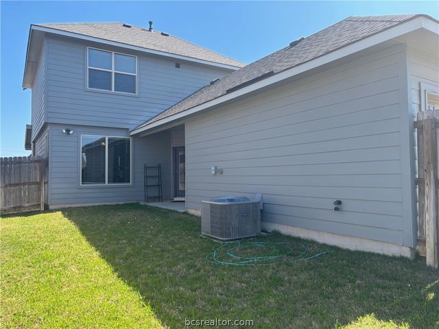 806 Mineral Wells Lane, College Station, TX 77845