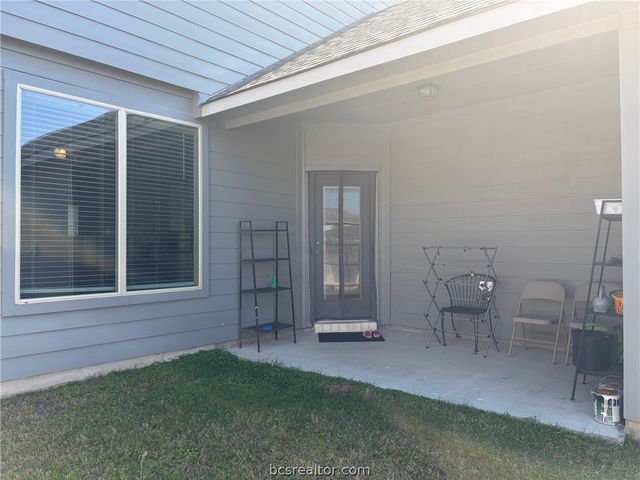 806 Mineral Wells Lane, College Station, TX 77845