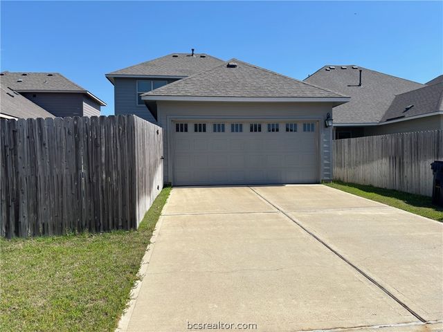 806 Mineral Wells Lane, College Station, TX 77845