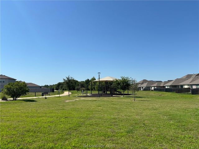 806 Mineral Wells Lane, College Station, TX 77845