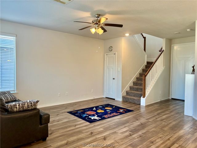 806 Mineral Wells Lane, College Station, TX 77845