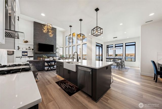 5874 Panorama Drive, Moses Lake, WA 98837