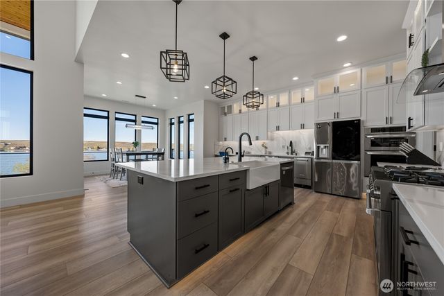 5874 Panorama Drive, Moses Lake, WA 98837