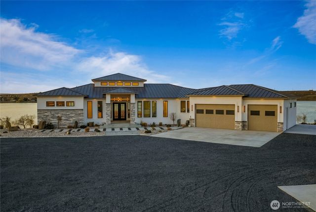 5874 Panorama Drive, Moses Lake, WA 98837